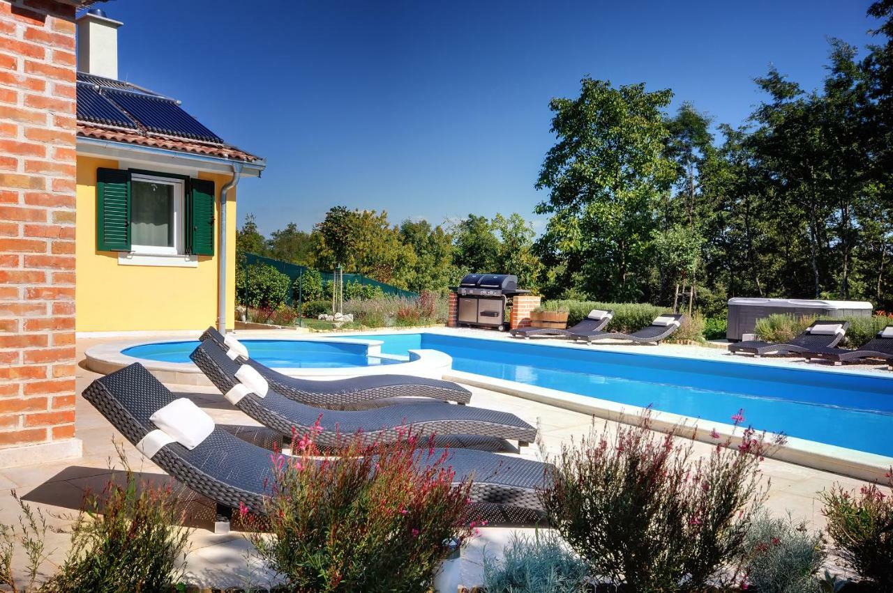 Villas Vea Histria Rezanci Екстер'єр фото