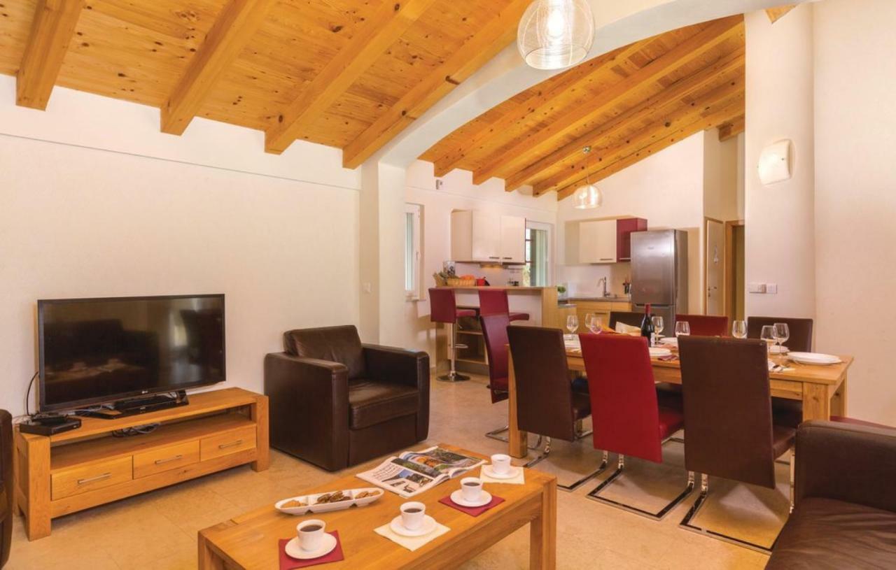 Villas Vea Histria Rezanci Екстер'єр фото