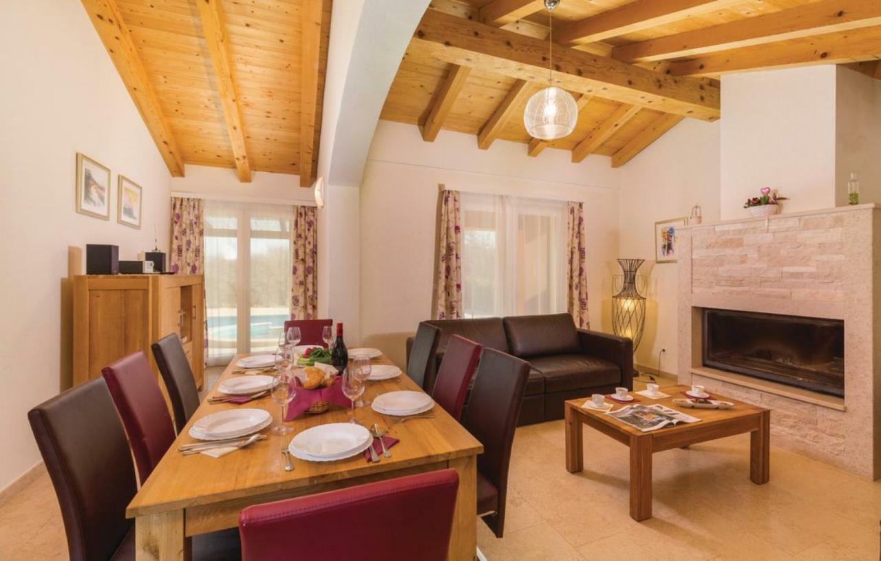 Villas Vea Histria Rezanci Екстер'єр фото