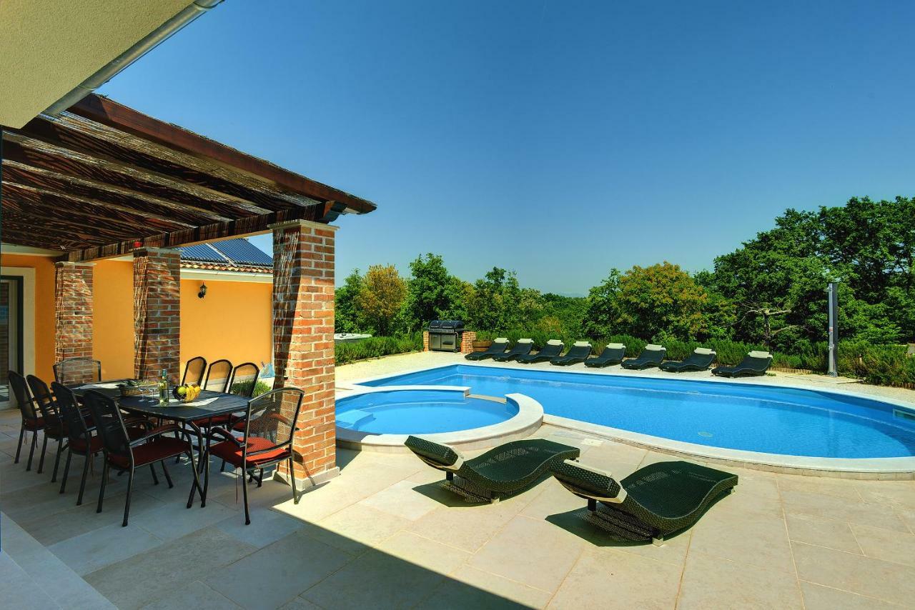 Villas Vea Histria Rezanci Екстер'єр фото